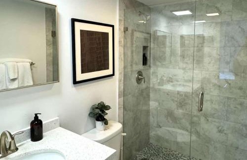 East Fort Lauderdale Apartment | Stravinsky #206