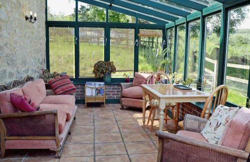 Stoke Abbott House | Strawberie Cottage - E2390