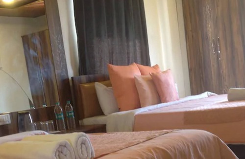 Bhilar Hotel | Strawberry County