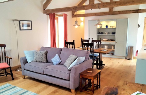 Hele House | Strawfields. Stunning cottage in amazing location close to the sea + Games Barn.