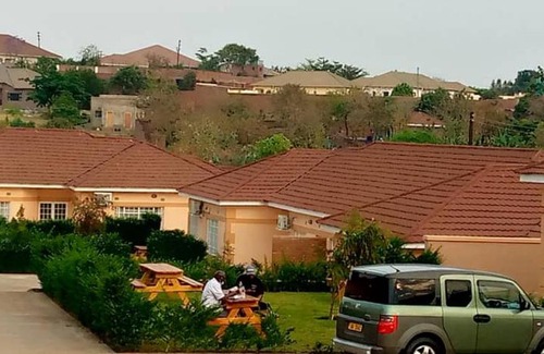 Lilongwe Bed & Breakfast | Stream Box Lodge