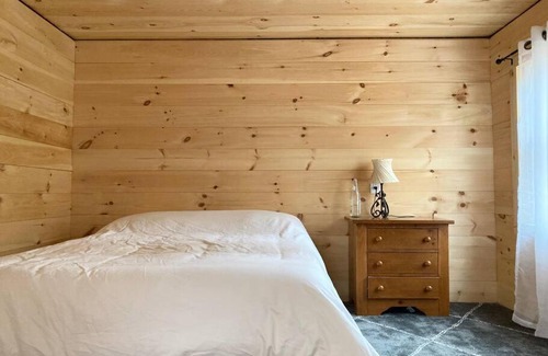 Shandaken House | Stream House (The Lorca, Catskills)