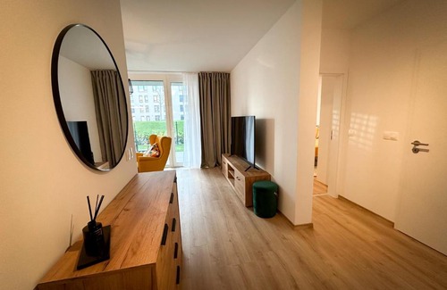 Trnava Apartment | Streams Apartment with Garden and Free Parking