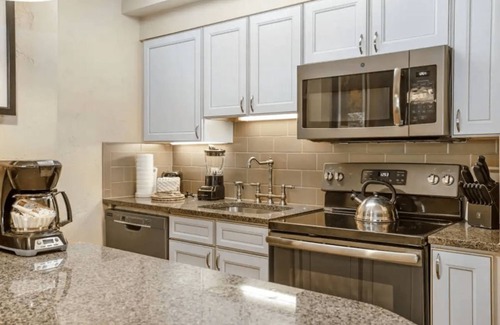 Vail Apartment | Streamside at Vail Tranquil 1BR Condo with Jacuzzi and Views