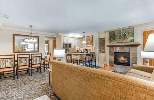 Vail Apartment | Streamside at Vail Upscale 1BR Condo with Mountain Views