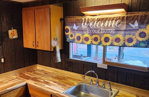 East Stroudsburg Cabin | Streamside Cabin Retreat Near Bushkill Falls