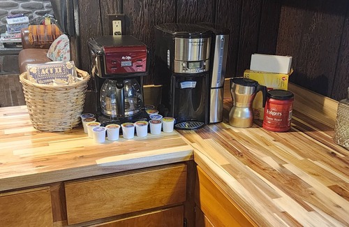 East Stroudsburg Cabin | Streamside Cabin Retreat Near Bushkill Falls