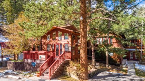Estes Park Hotel | Streamside on Fall River