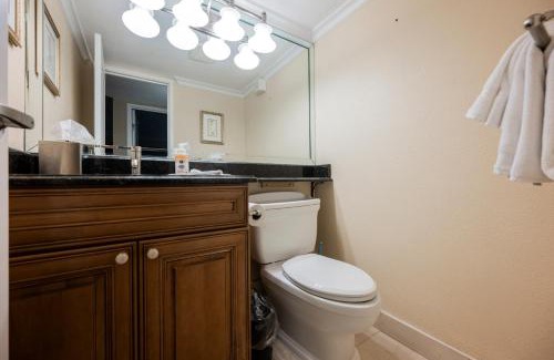Las Vegas Strip Apartment | StripViewSuites at Jockey Club