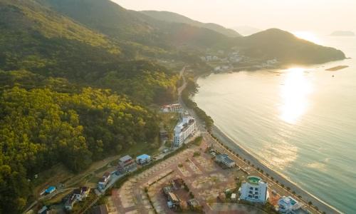 Geoje Hotel | Stubborn Hotel