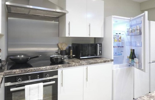 Cathedral Quarter Apartment | Student Only - Charming Room in Belfast City Center