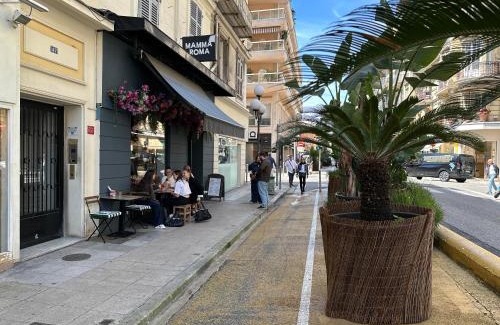 Jean-Medecin Apartment | STUDETTE Nice Massena #1