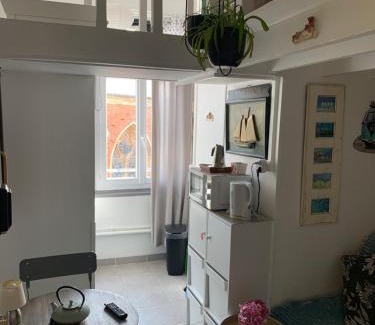 Ault Apartment | Studette tiny house de l église 12 m2