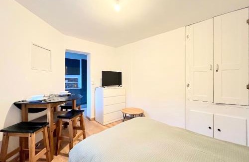 Angouleme Apartment | Studio à 10 minutes de marche du cœur de la ville