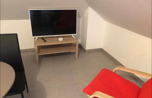 Mantes-la-Jolie Apartment | Studio à 300 m de la gare de Mantes-la-Jolie
