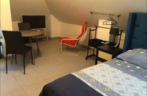 Mantes-la-Jolie Apartment | Studio à 300 m de la gare de Mantes-la-Jolie