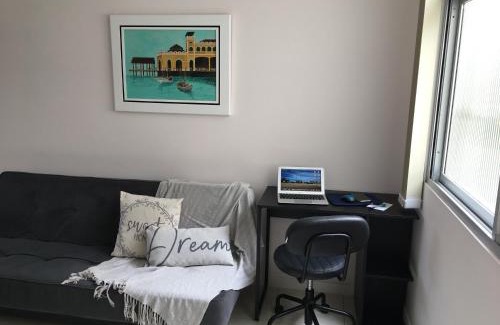 Pioneiros Apartment | Studio à 500m da praia, AC e Vaga