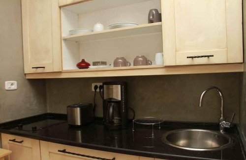 Cite Jardins Apartment | Studio à Tunis Dans le Calme et la Verdure