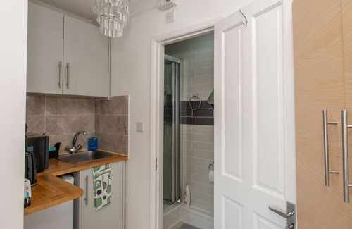 Plaistow and Sundridge Apartment | Studio 1 - Front, 1st floor