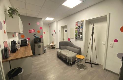 Zentrum-Ost Apartment | Studio 1 mit Gemeinschaftsräumen, Tiefgarage