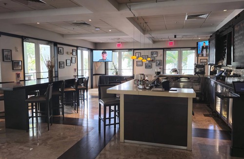 Doral Condo | Studio 1070sq ft, enjoy Golfing, Shopping, Dining