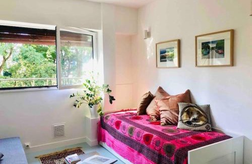Belleville Apartment | STUDIO, 11, parc de Belleville