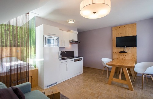 Turracher Hohe Apartment | Studio #13 mit Balkon by Interhome