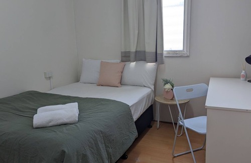 Adelaide Central Business District Hostel | Studio 17 - Wright Lodge