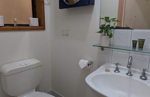 Adelaide Central Business District Hostel | Studio 17 - Wright Lodge