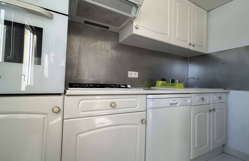 Port-Vendres Apartment | Studio 2-4 pers with terrace and sea view, Port-Vendres, quiet, central location