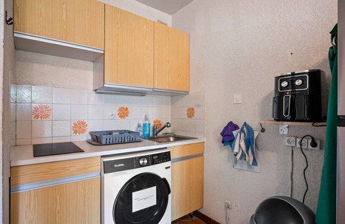 Saint-Mandrier-sur-Mer Apartment | Studio '200m from the Beach'