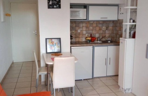 Le Port Apartment | Studio 2 Personnes Proche Plage et Commerces - 2phoe504