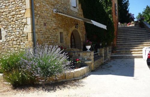 Saint-Martial-de-Nabirat Apartment | Studio 2 personnes
