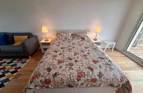 Cauderan Bed & Breakfast | Studio 2 rénové balcon garage