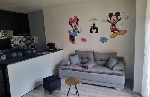 Esbly Apartment | Studio 2 steps from Disneyland