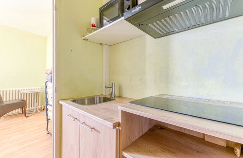Arvillard Apartment | Studio '214' with shared pool, shared terrace, and Wi-Fi