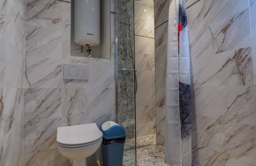 Bagneux Apartment | Studio 26m2+20m2 terrace in Bagneux