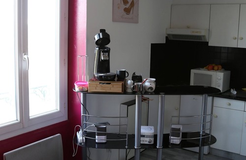 Poitiers Apartment | STUDIO 27METRE SQUARE NEAR FUTUROSCOPE POITIERS