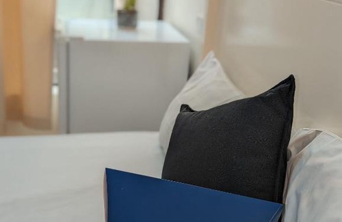 Adelaide Central Business District Hotel | Studio 28 Wright Lodge