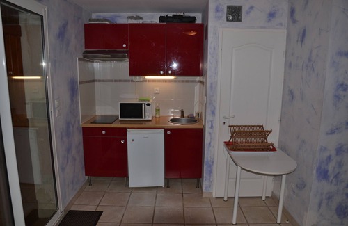 Evenos House | Studio 28m ² in villa of Var Calm and Swimming pool.