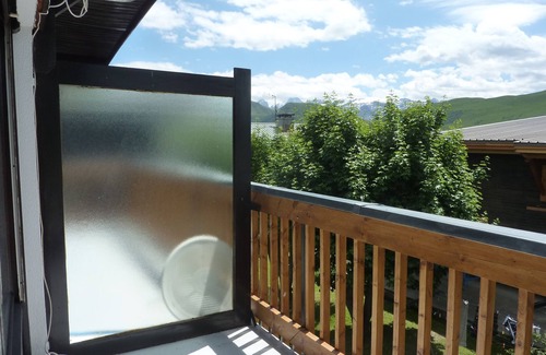 Jeux Apartment | Studio 2nd floor facing south, the slopes, ideal for skiing