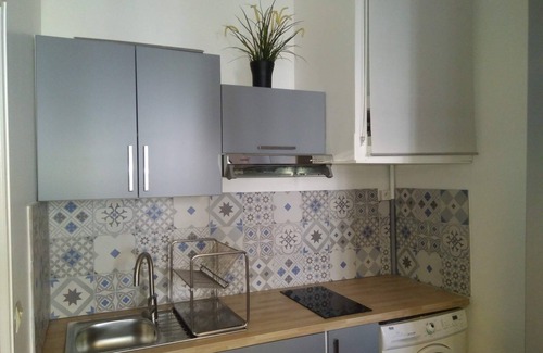 Rochefort Apartment | Studio 30 m² classified 2 * full downtown Rochefort