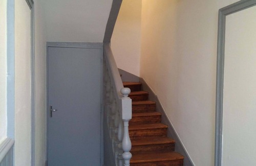 Rochefort Apartment | Studio 30 m² classified 2 * full downtown Rochefort