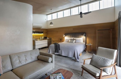 Hillvue Villa | Studio 367