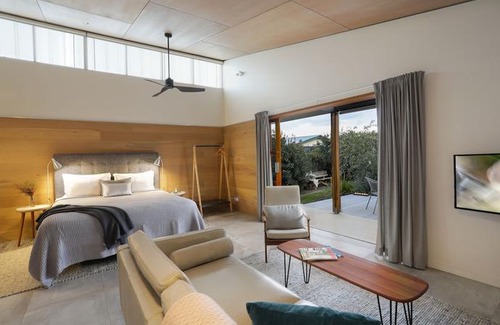 Hillvue Villa | Studio 367