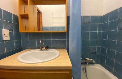 Le Grand-Bornand Apartment | Studio 4 Pers au Pied des Pistes, Balcon Sud, Parking, Centre-Ville - FR-1-241-73