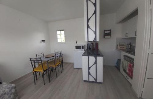 La Gueriniere Apartment | Studio 4 pers. bord de plage