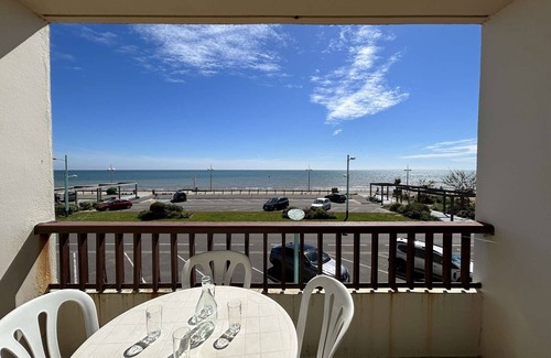 Saint-Jean-de-Monts Apartment | Studio 4 ppl with balcony, parking, linen included