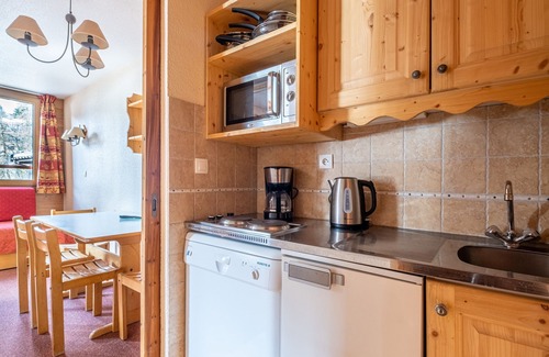 Doucy-Combelouviere Apartment | Studio 4 ppl near the ski runs, ski lifts at 50m