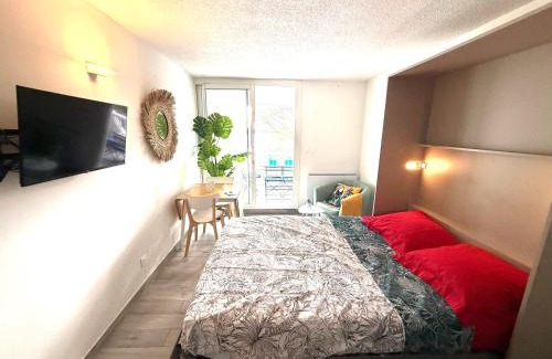 La Grande-Motte Apartment | Studio 4pers La Grande Motte Ponant, Vue exceptionnelle lac, double terrasse, Parking, base nautique, golf & plage à pied, draps & serviettes fournis